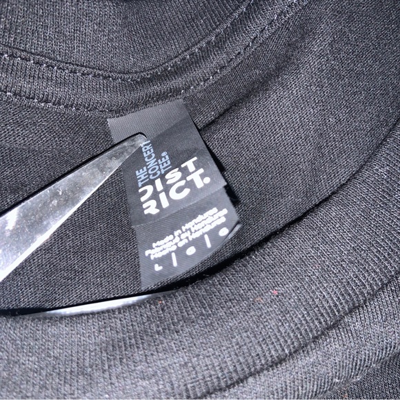 NEW The Exorcist Believer Movie Promo T-Shirt RARE! Size Large Horror Movie - Picture 4 of 5